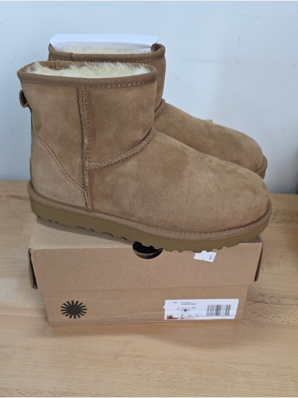 UGG Size 6 Chestnut Classic Mini II Boots - Brown 1707